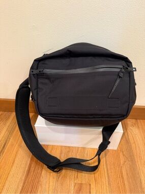 Black Ember Grip Sling Bag